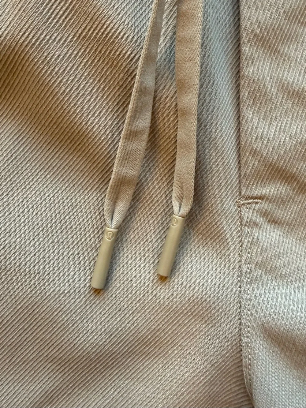 lululemon Cotton Twill Pintuck Pull-On Pant Regular in Sheer Oak Size L